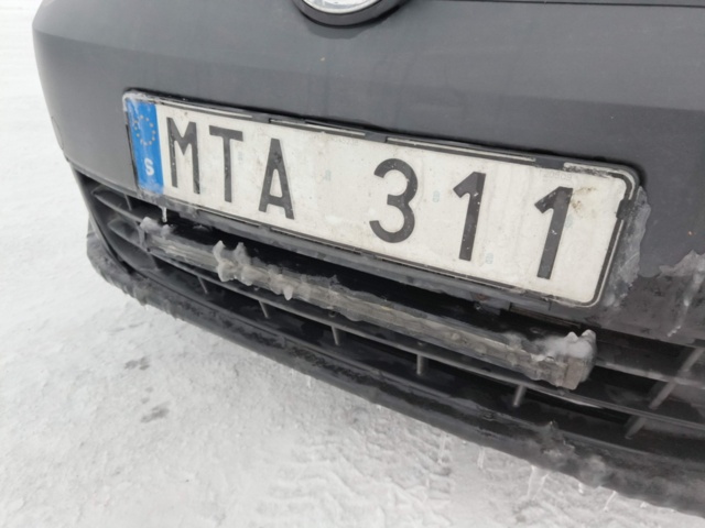 1401047-19 Volkswagen Caddy 1.6 TDI -2011