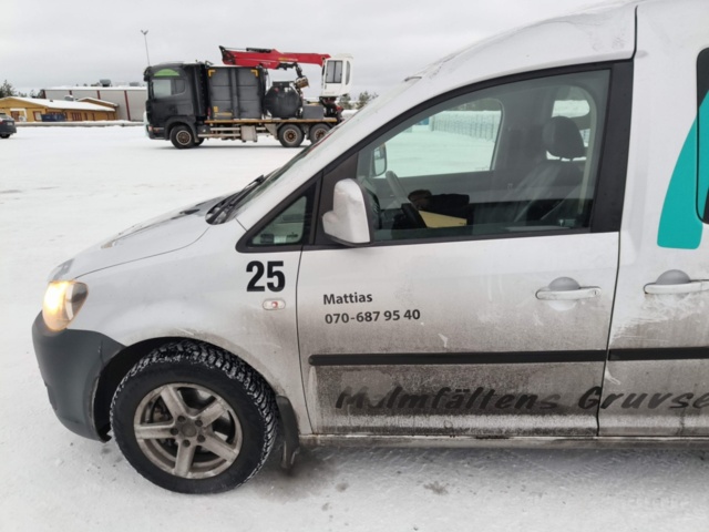 1401047-29 Volkswagen Caddy 1.6 TDI -2011