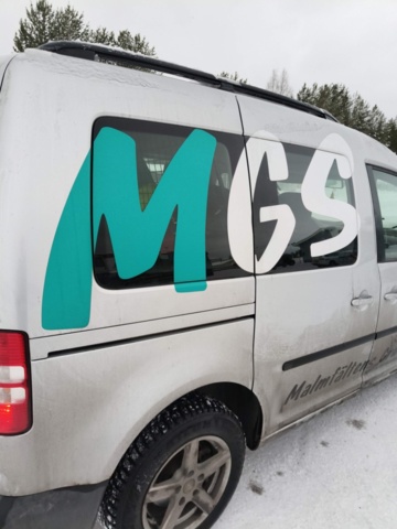 1401047-36 Volkswagen Caddy 1.6 TDI -2011