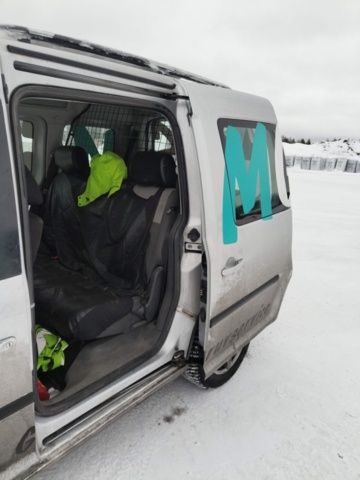 1401047-54 Volkswagen Caddy 1.6 TDI -2011