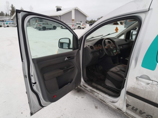 1401047-60 Volkswagen Caddy 1.6 TDI -2011