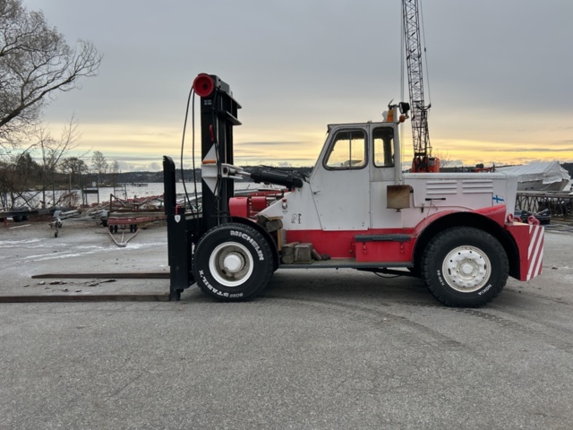 1423684-2 Forklift Valmet TD126-A1240 -1969