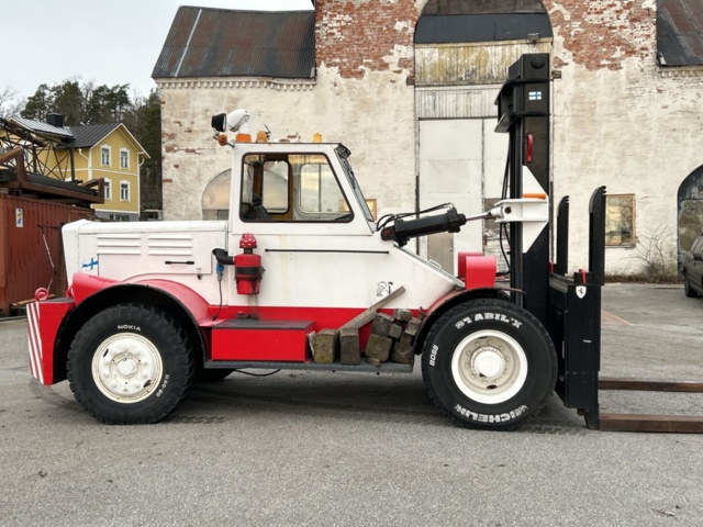 1423684-6 Forklift Valmet TD126-A1240 -1969