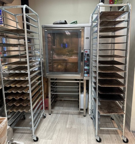 1396282-1 Combi oven with trolleys and accessories - UNOX