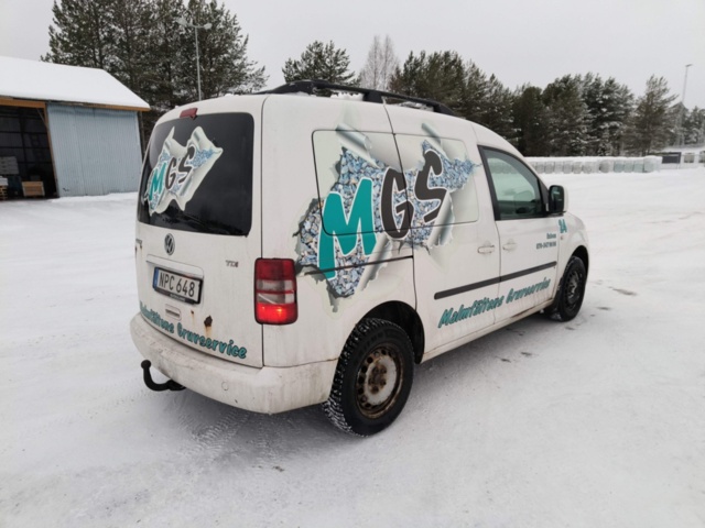 1401048-5 Volkswagen Caddy 1.6 TDI -2011