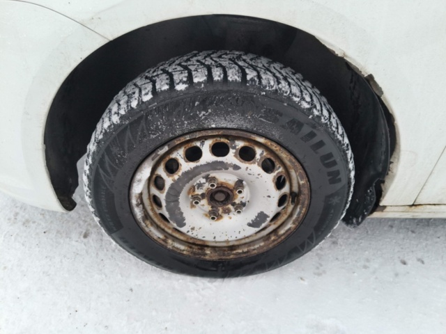 1401048-9 Volkswagen Caddy 1.6 TDI -2011