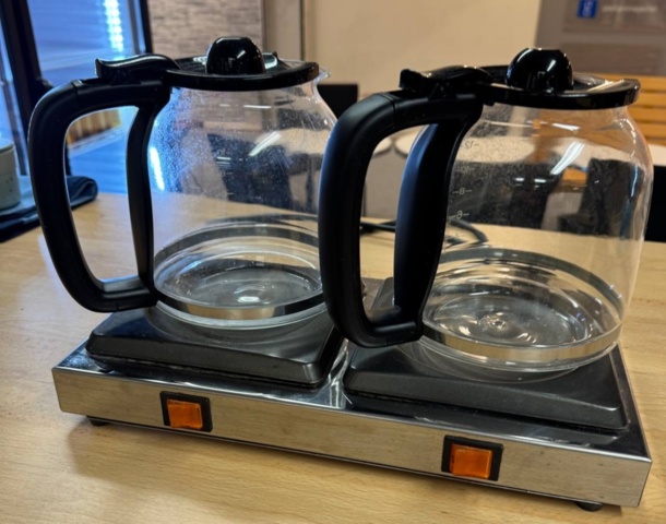 1396285-3 Kaffevärmare med 2 st kannor