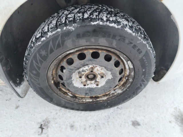 1401048-15 Volkswagen Caddy 1.6 TDI -2011