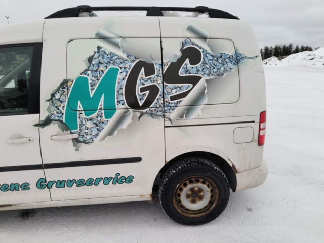 1401048-37 Volkswagen Caddy 1.6 TDI -2011