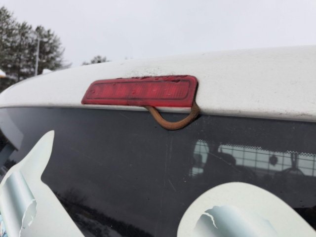 1401048-46 Volkswagen Caddy 1.6 TDI -2011