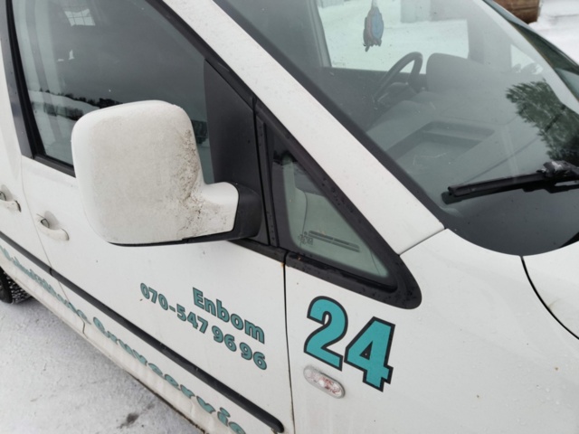 1401048-55 Volkswagen Caddy 1.6 TDI -2011