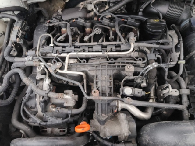 1401048-60 Volkswagen Caddy 1.6 TDI -2011