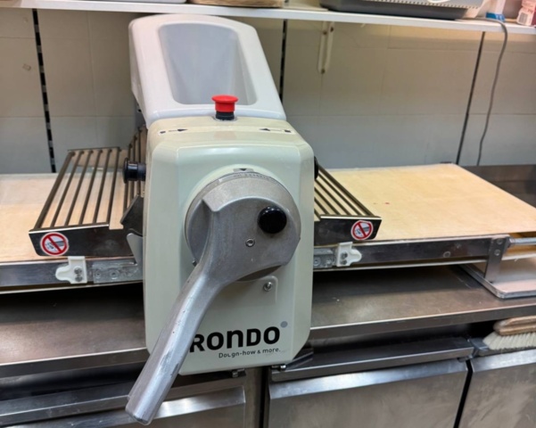 1396289-1 Kavelmaskin Rondo STM5303 -2009