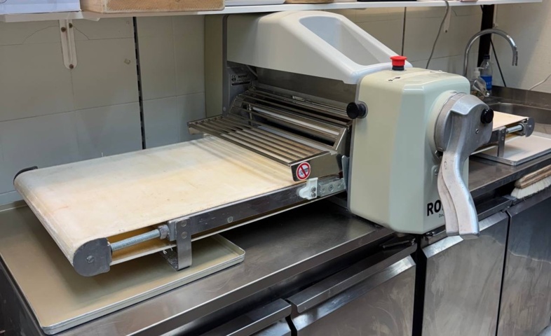 1396289-4 Kavelmaskin Rondo STM5303 -2009