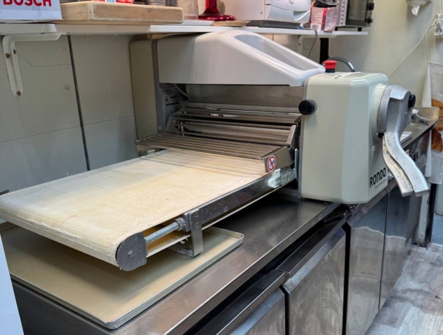 1396289-6 Kavelmaskin Rondo STM5303 -2009