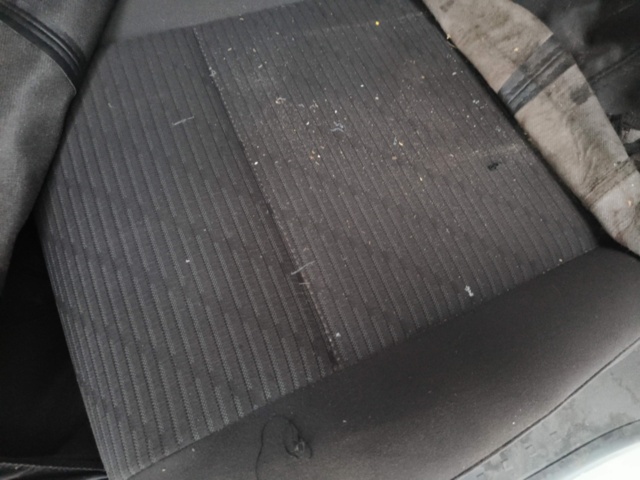 1401048-76 Volkswagen Caddy 1.6 TDI -2011