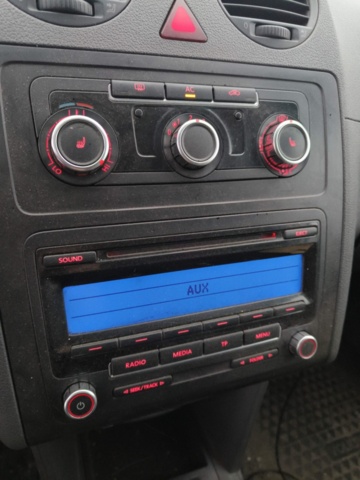 1401048-86 Volkswagen Caddy 1.6 TDI -2011