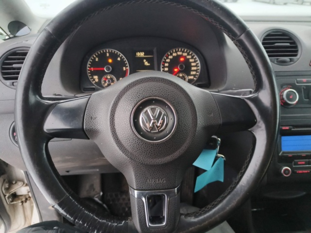 1401048-87 Volkswagen Caddy 1.6 TDI -2011