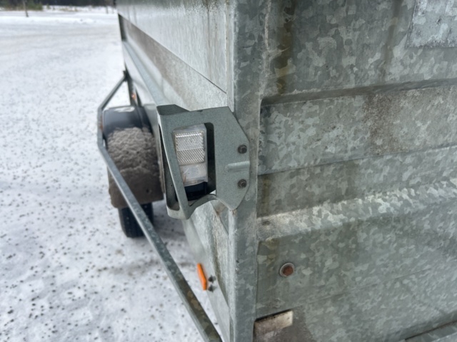 1435528-9 Trailer with cover Thule LV1000 -2007