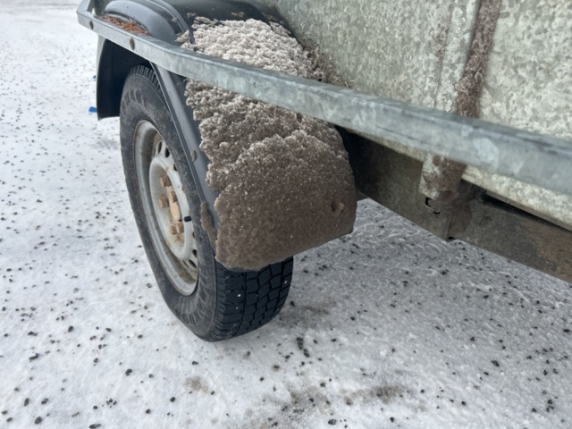 1435528-10 Trailer with cover Thule LV1000 -2007