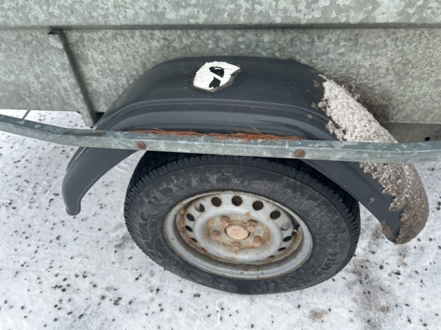 1435528-11 Trailer with cover Thule LV1000 -2007