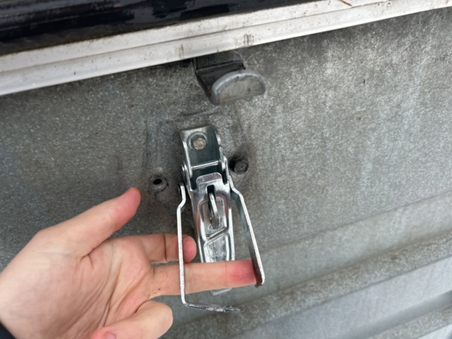 1435528-14 Trailer with cover Thule LV1000 -2007