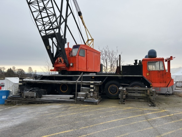 1423686-4 Mobile crane with accessories - Faunwerke LK 910/483