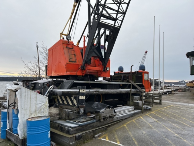 1423686-6 Mobile crane with accessories - Faunwerke LK 910/483