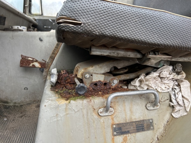 1423686-20 Mobile crane with accessories - Faunwerke LK 910/483