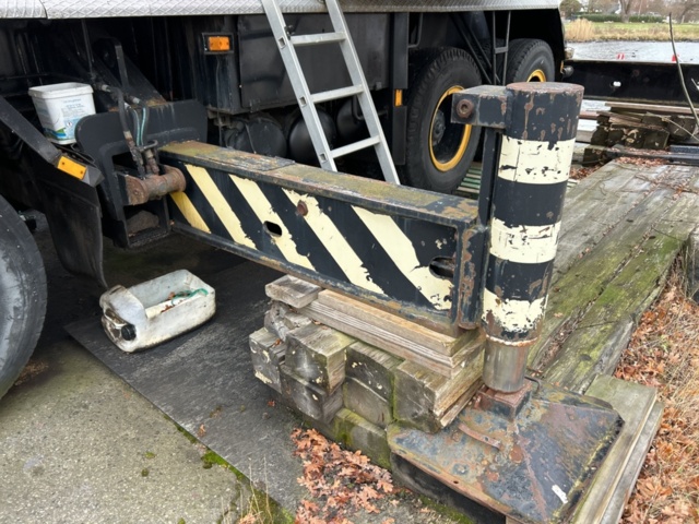 1423686-30 Mobile crane with accessories - Faunwerke LK 910/483