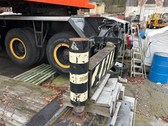 1423686-39 Mobile crane with accessories - Faunwerke LK 910/483