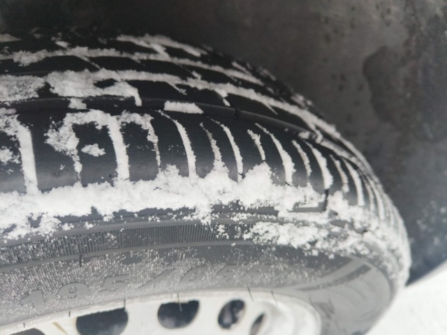 1401044-16 Volkswagen Caddy 1.9 TDI -2010 Repair item