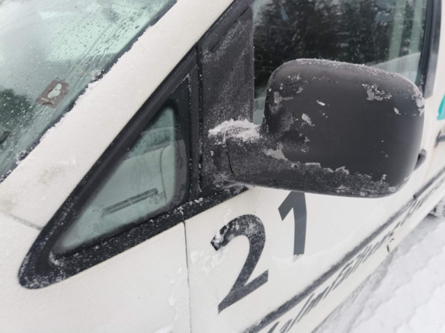 1401044-27 Volkswagen Caddy 1.9 TDI -2010 Repair item