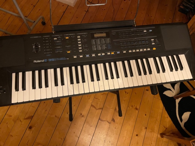 1454212-2 Roland E-35 synthesizer