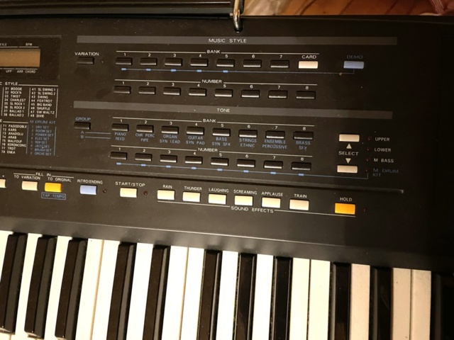1454212-4 Roland E-35 synthesizer