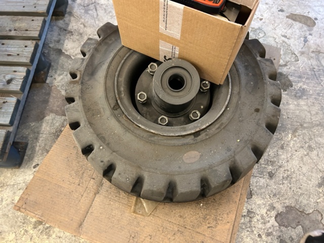 1423683-47 Hydraulisk båtvagga / upptagningsvagn