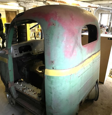 1454216-4 Lastbilshytt till veteranlastbil