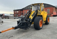 1423685 Hjullastare med tillbehör - Volvo BM