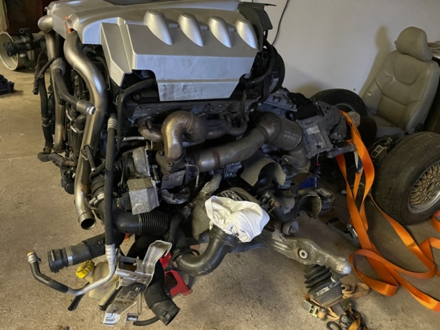 1454217-2 Audi V8 TDI engine with gearbox