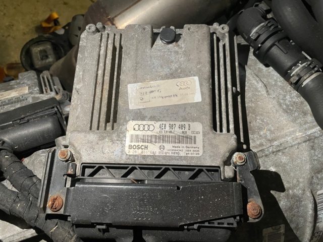 1454217-5 Audi V8 TDI engine with gearbox