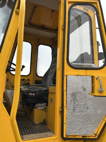 1423685-10 Hjullastare med tillbehör - Volvo BM