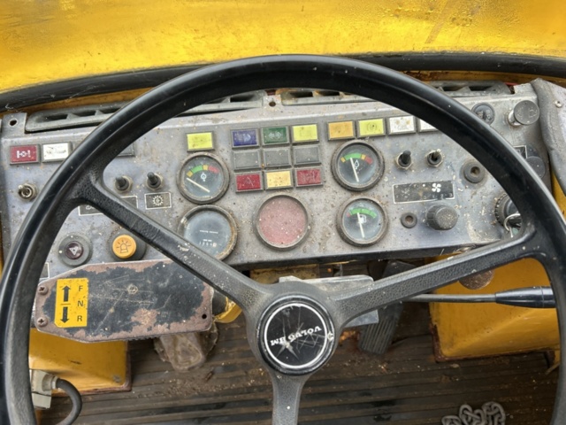 1423685-14 Hjullastare med tillbehör - Volvo BM