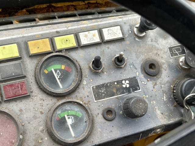 1423685-17 Hjullastare med tillbehör - Volvo BM