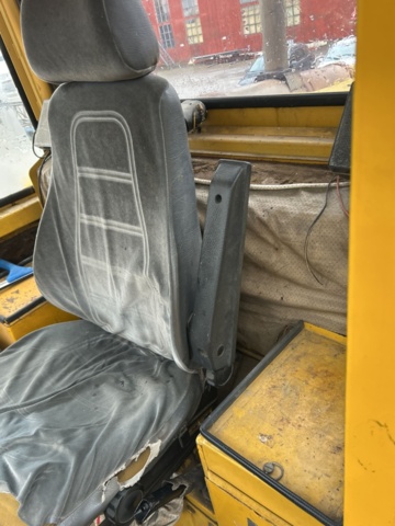 1423685-22 Hjullastare med tillbehör - Volvo BM