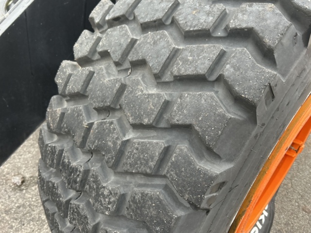 1423685-25 Hjullastare med tillbehör - Volvo BM