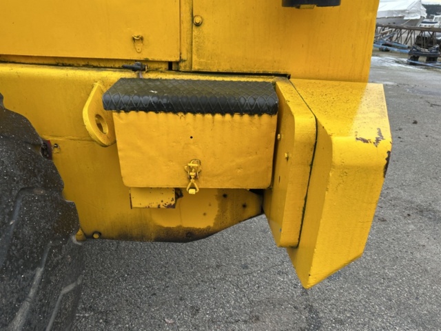 1423685-38 Hjullastare med tillbehör - Volvo BM