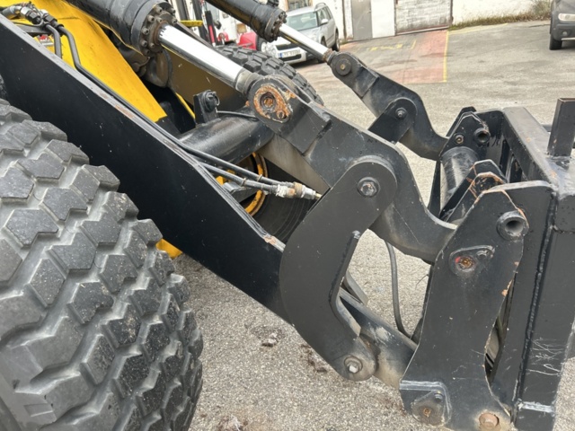 1423685-51 Hjullastare med tillbehör - Volvo BM