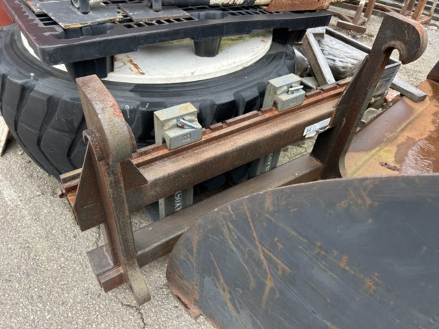 1423685-75 Hjullastare med tillbehör - Volvo BM