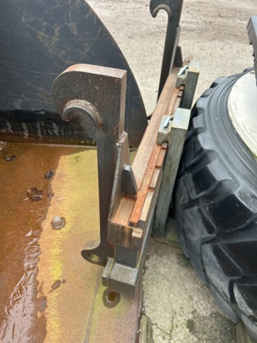 1423685-74 Hjullastare med tillbehör - Volvo BM