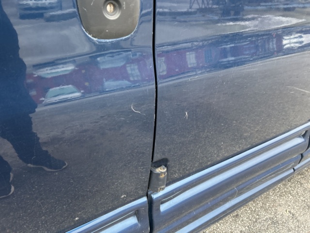 1423688-34 Chevrolet Express H1500 Conversion Van 5.3 V8 AWD Hydra-Matic -2004 (Reparationsobjekt)